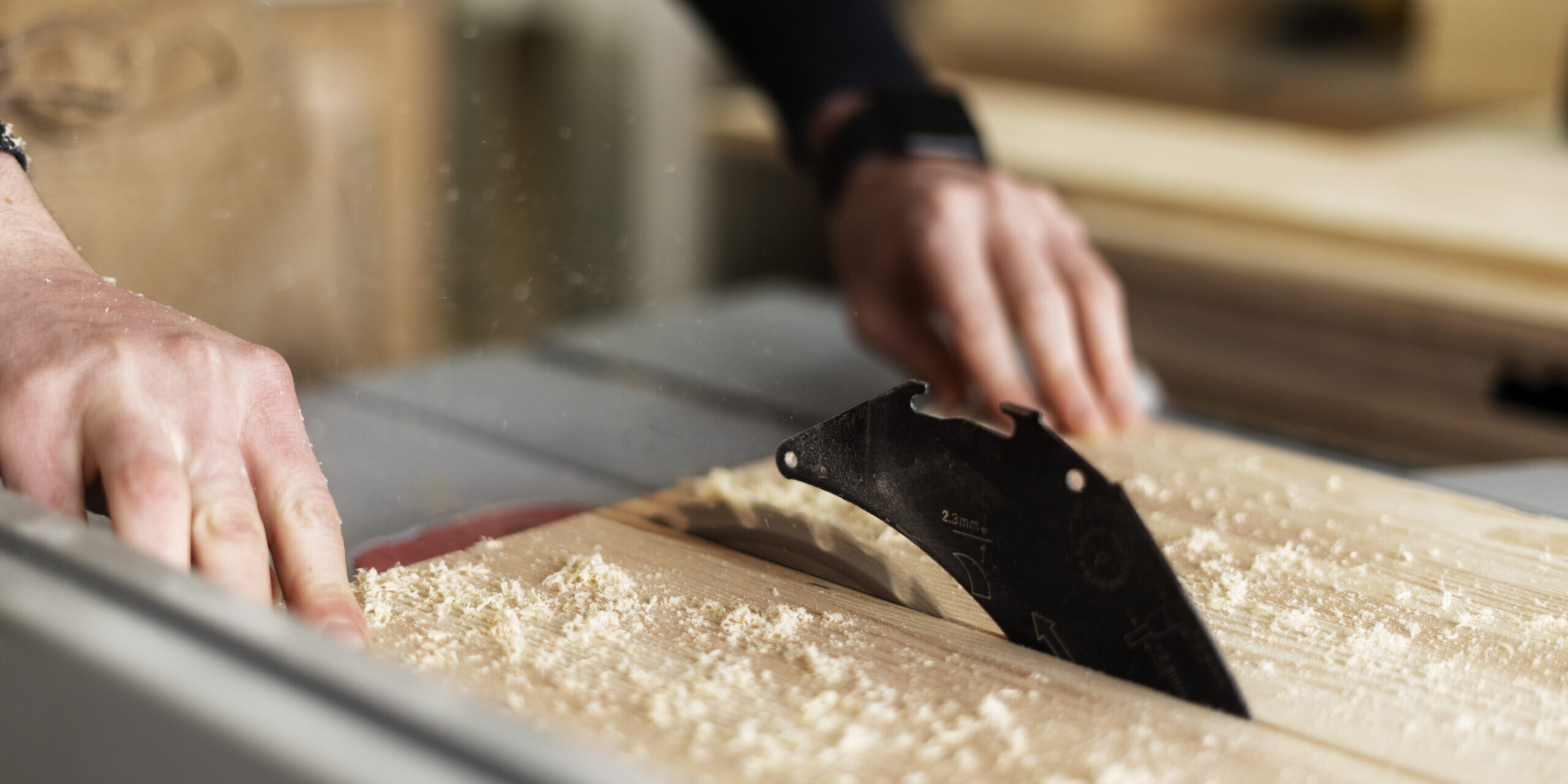 servicios de carpintero para proyectos de arquitectura en Valencia?-sierra