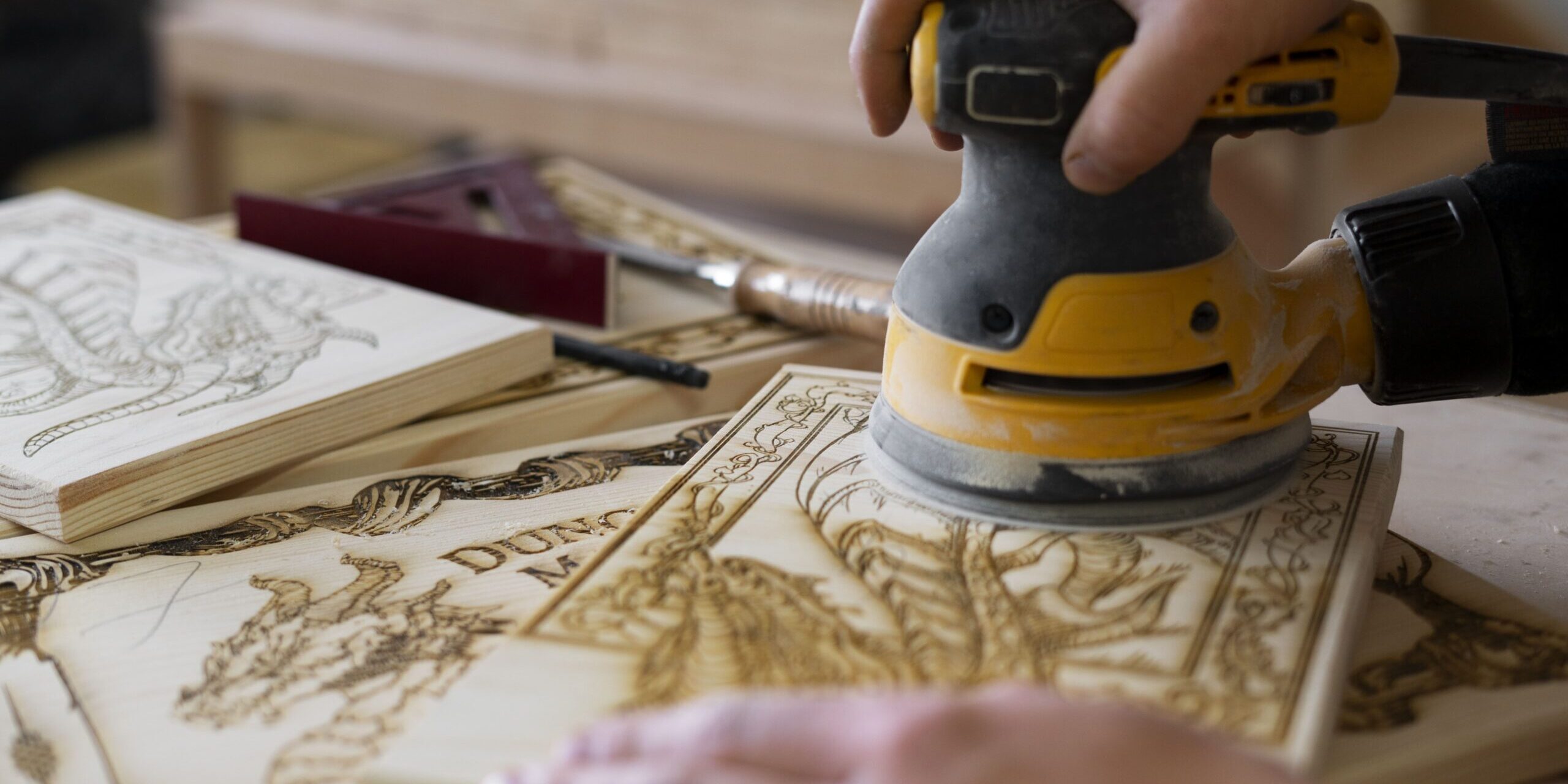 soluciones de carpintería decorativa premium en Valencia - profesionales