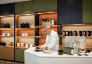 carpintería comercial para locales en Valencia - mostrador